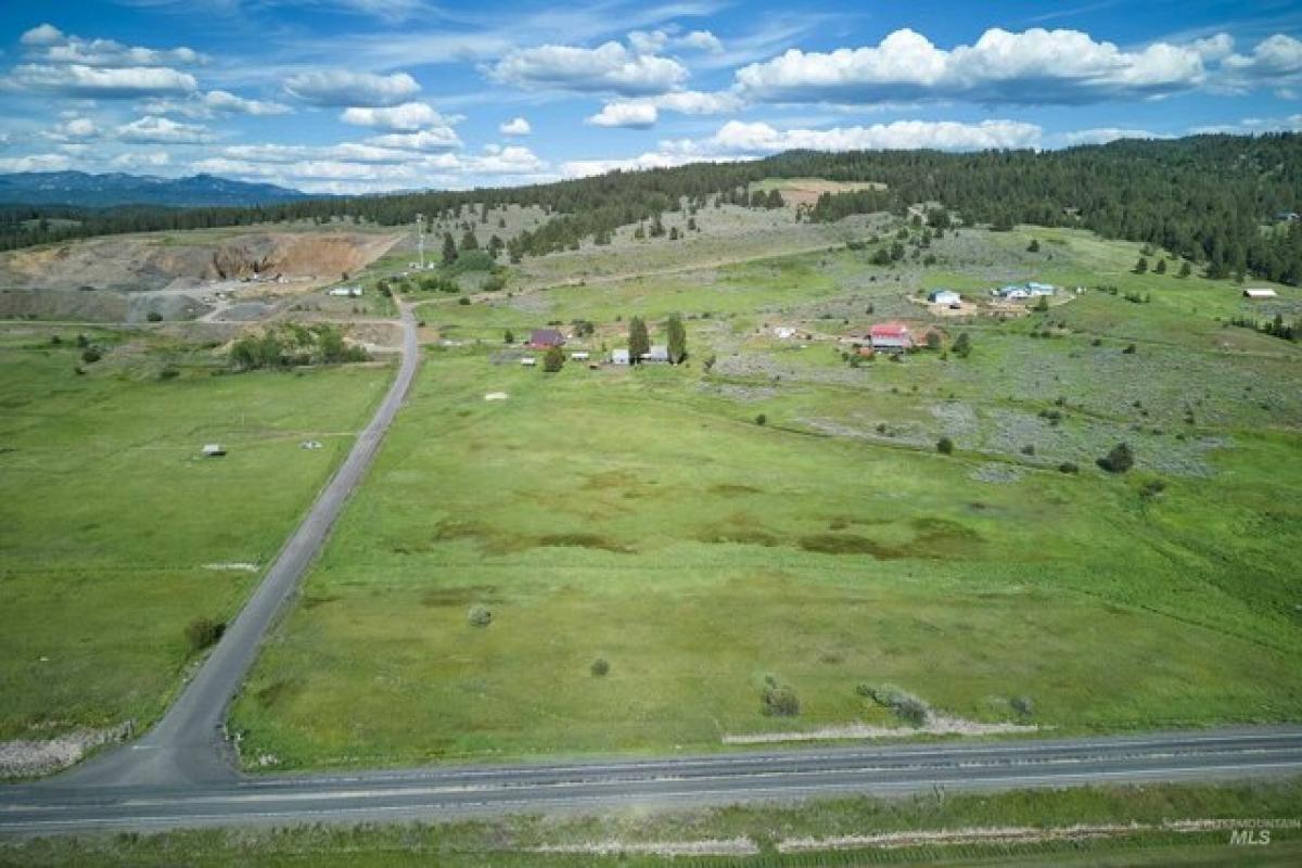 Picture of Residential Land For Sale in Donnelly, Idaho, United States