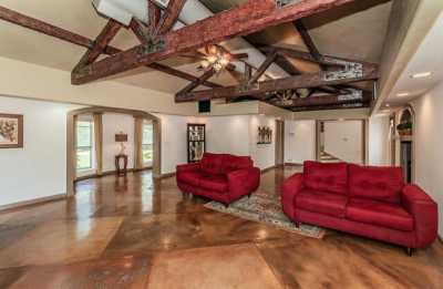 Home For Sale in Sanger, California