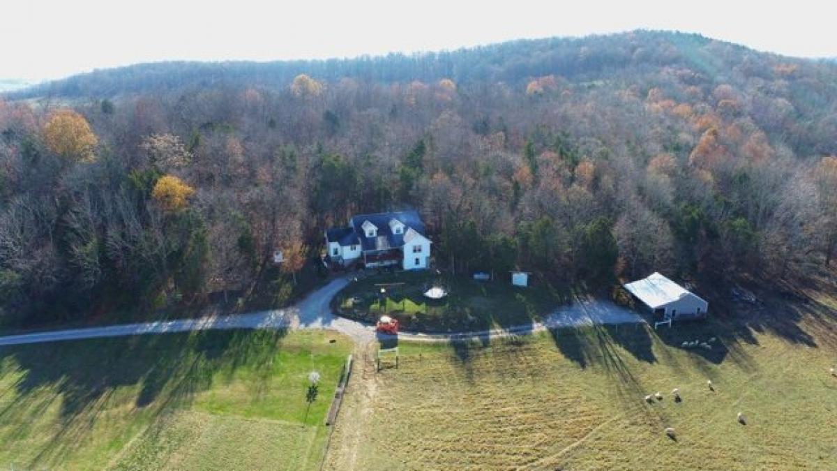 Picture of Home For Sale in Munfordville, Kentucky, United States