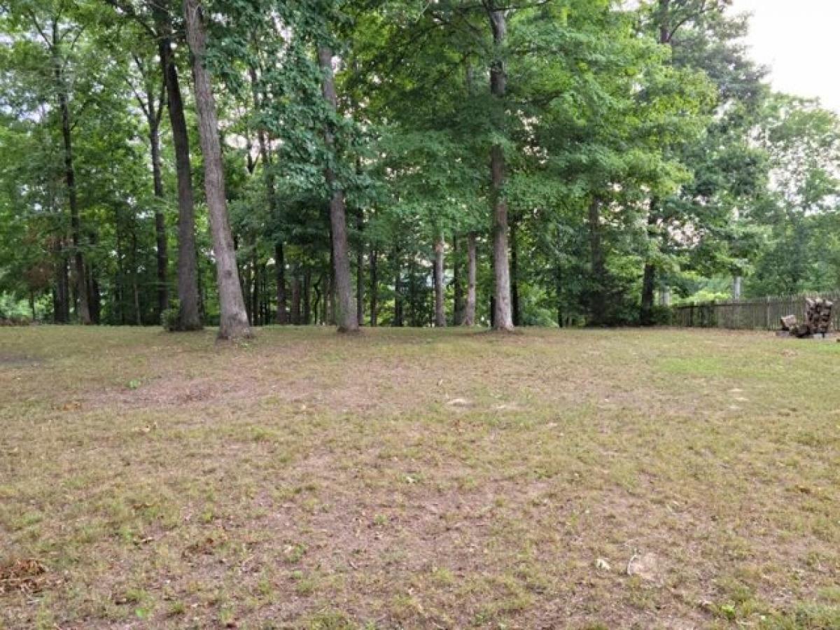 Picture of Residential Land For Sale in Manchester, Tennessee, United States