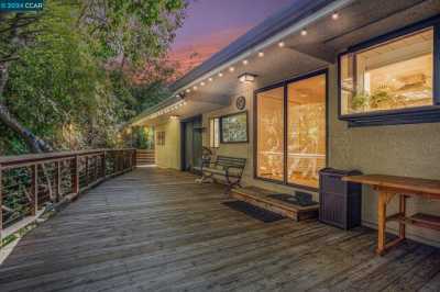 Home For Sale in Martinez, California