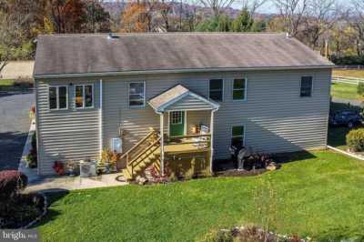 Home For Sale in Coopersburg, Pennsylvania