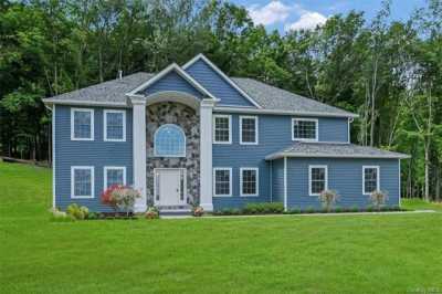 Home For Sale in Warwick, New York