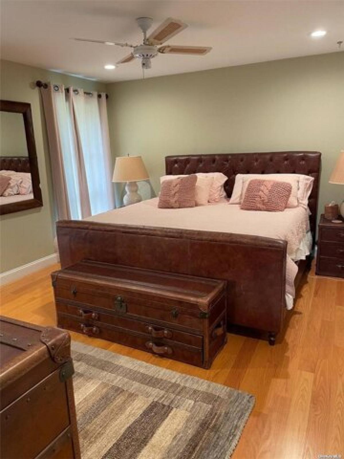 Picture of Home For Rent in Port Jefferson, New York, United States