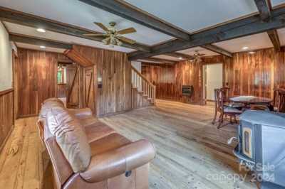 Home For Sale in Spruce Pine, North Carolina