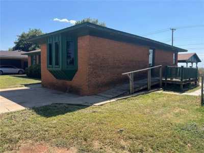 Home For Sale in Altus, Oklahoma