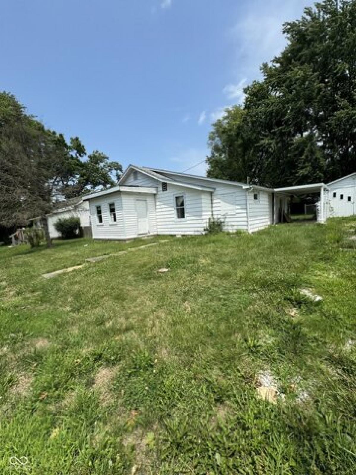 Picture of Home For Sale in Brazil, Indiana, United States