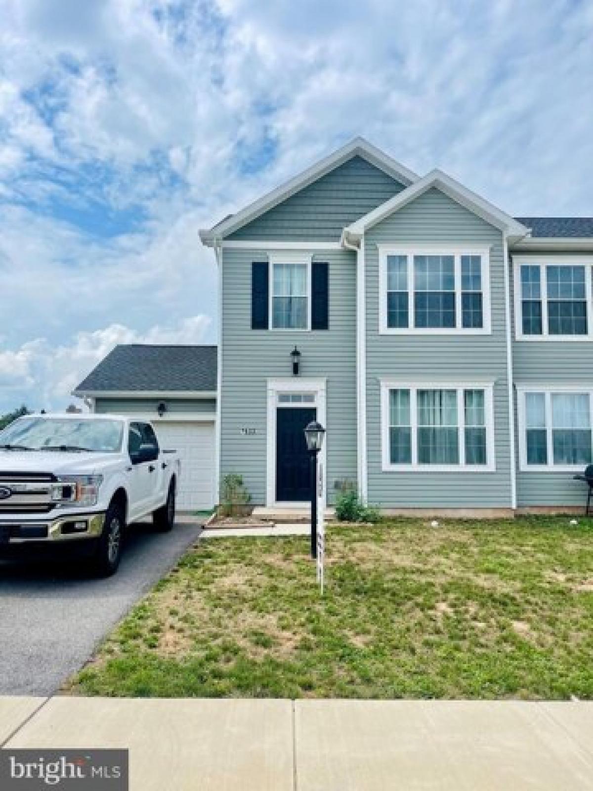 Picture of Home For Sale in Dover, Pennsylvania, United States