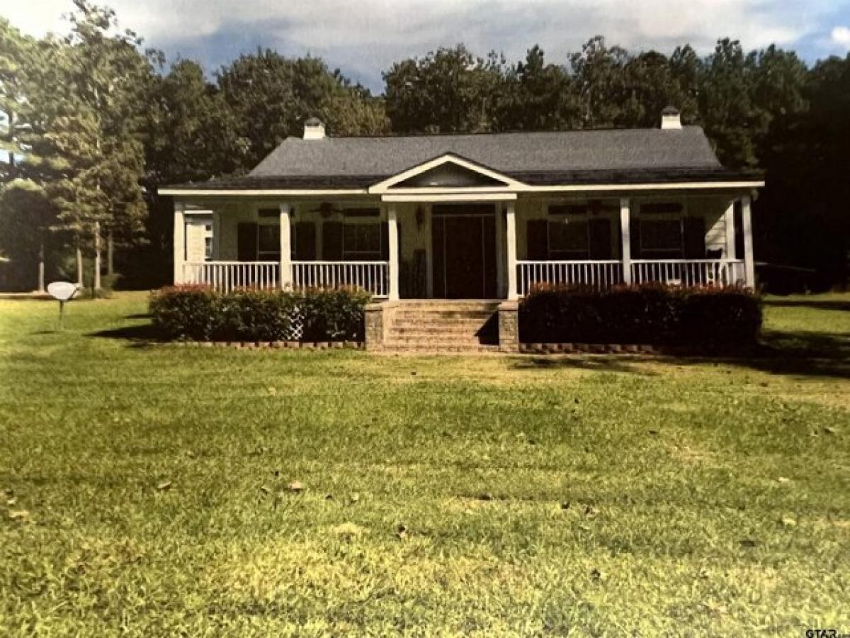 Picture of Home For Sale in Carthage, Texas, United States