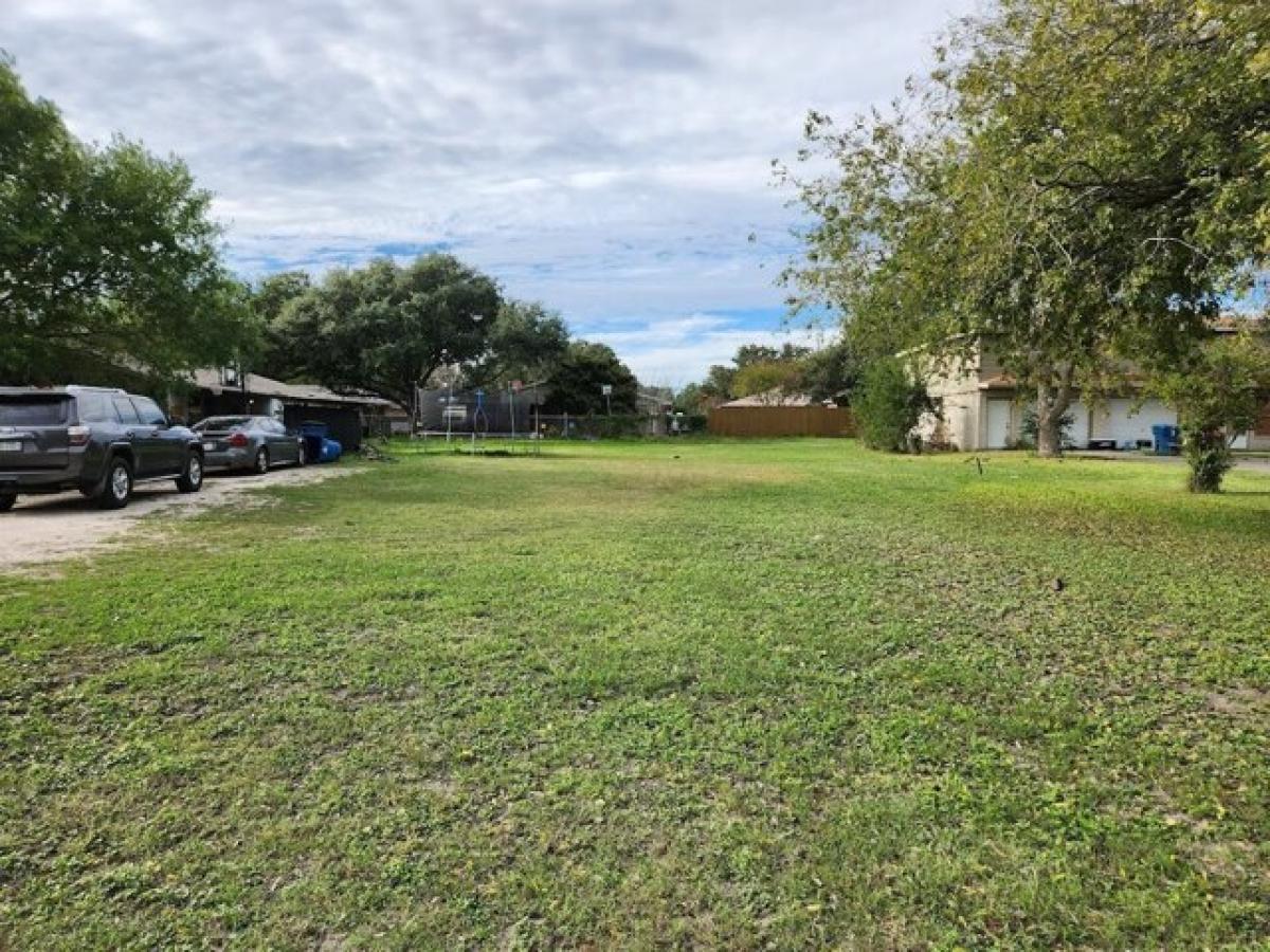 Picture of Residential Land For Sale in Odem, Texas, United States