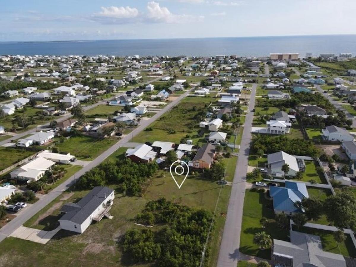 Picture of Residential Land For Sale in Mexico Beach, Florida, United States