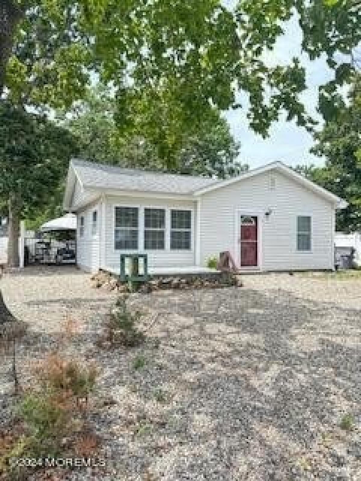 Picture of Home For Sale in Lanoka Harbor, New Jersey, United States