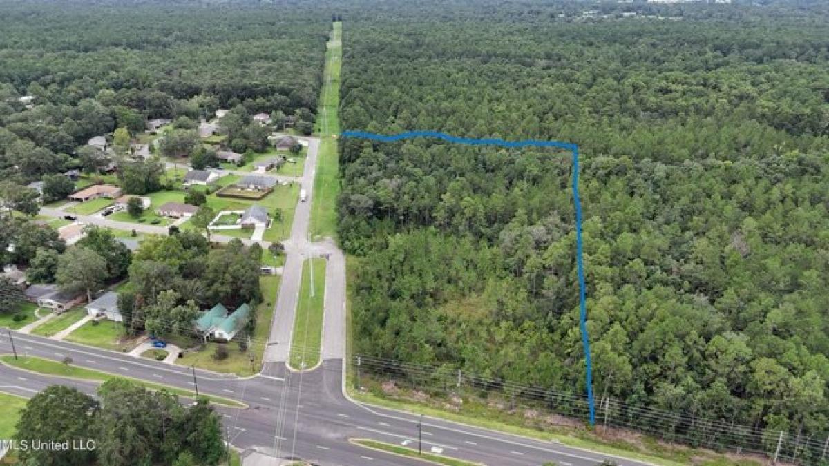 Picture of Residential Land For Sale in Picayune, Mississippi, United States