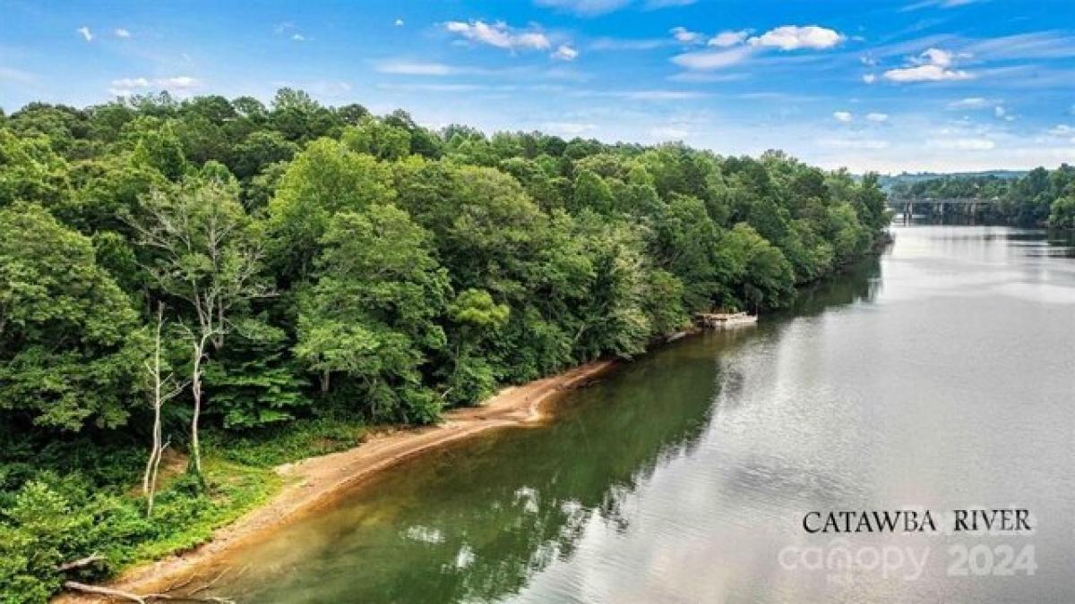 Picture of Residential Land For Sale in Statesville, North Carolina, United States