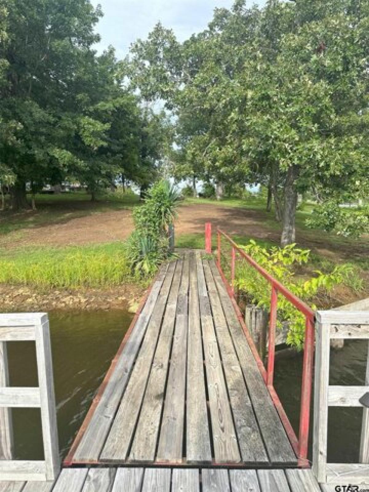 Picture of Home For Sale in Quitman, Texas, United States