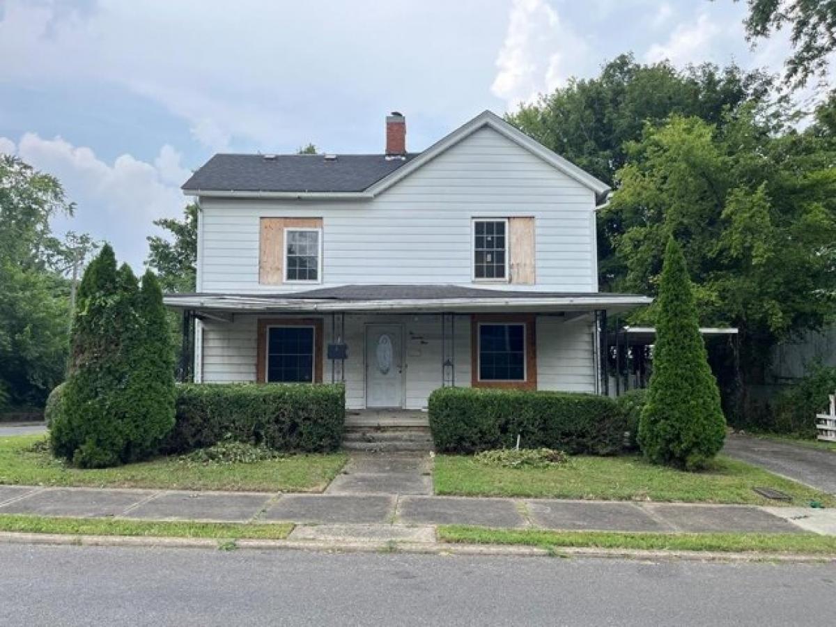 Picture of Home For Sale in Madisonville, Kentucky, United States