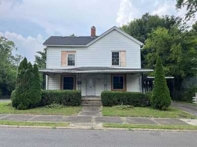 Home For Sale in Madisonville, Kentucky