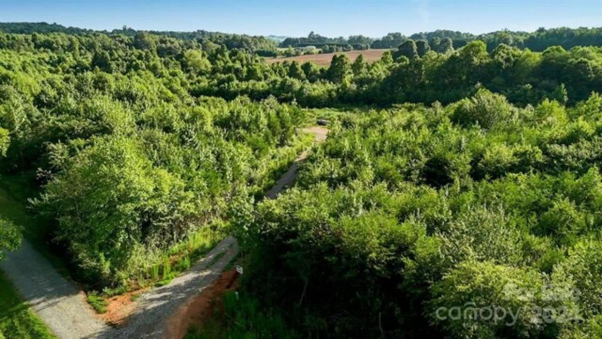 Picture of Residential Land For Sale in Stony Point, North Carolina, United States