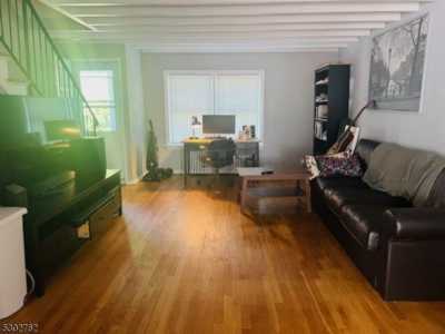 Apartment For Rent in Summit, New Jersey