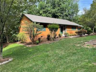 Home For Sale in Wilkesboro, North Carolina