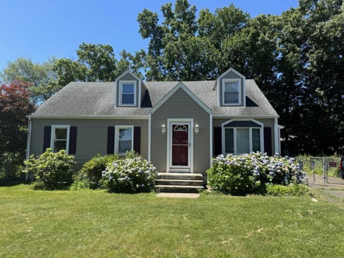 Picture of Home For Rent in West Haven, Connecticut, United States