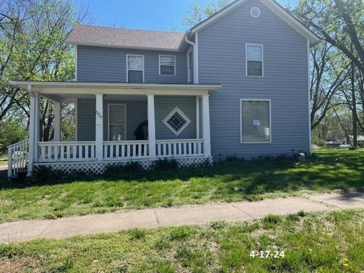 Picture of Home For Sale in Lathrop, Missouri, United States