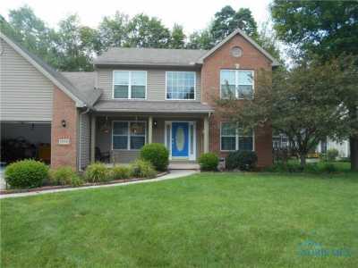 Home For Sale in Holland, Ohio