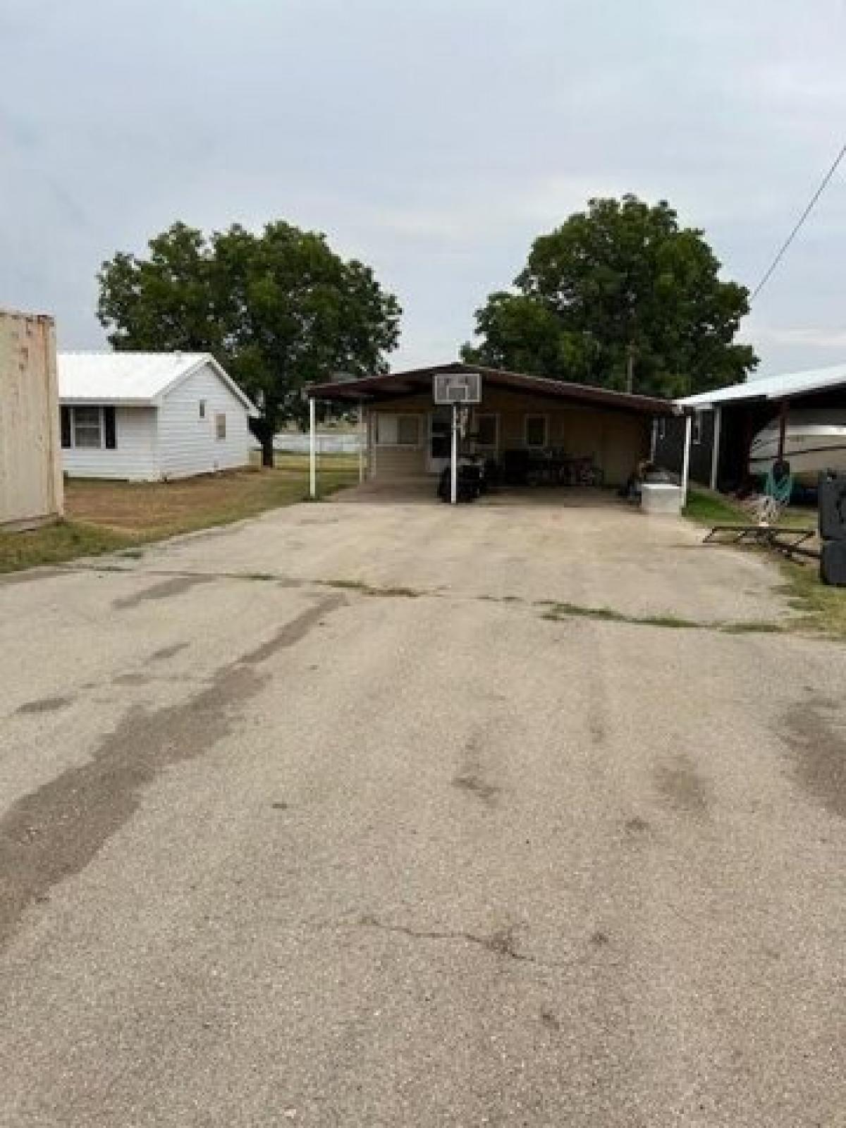 Picture of Home For Sale in Colorado City, Texas, United States