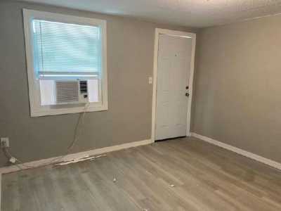 Home For Rent in Largo, Florida