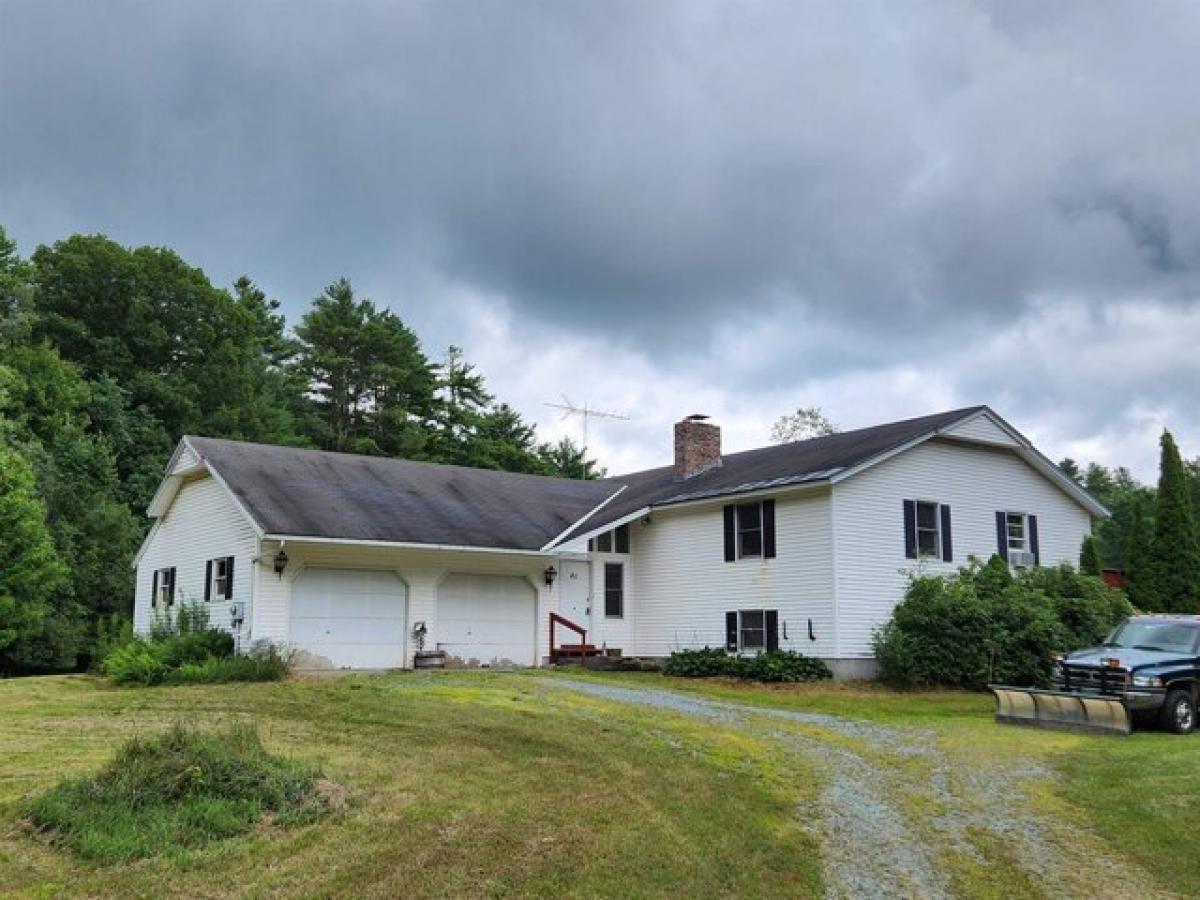 Picture of Home For Sale in Castleton, Vermont, United States