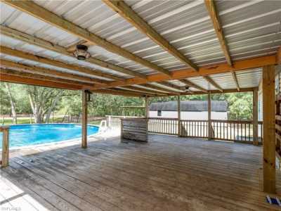 Home For Rent in Archer, Florida