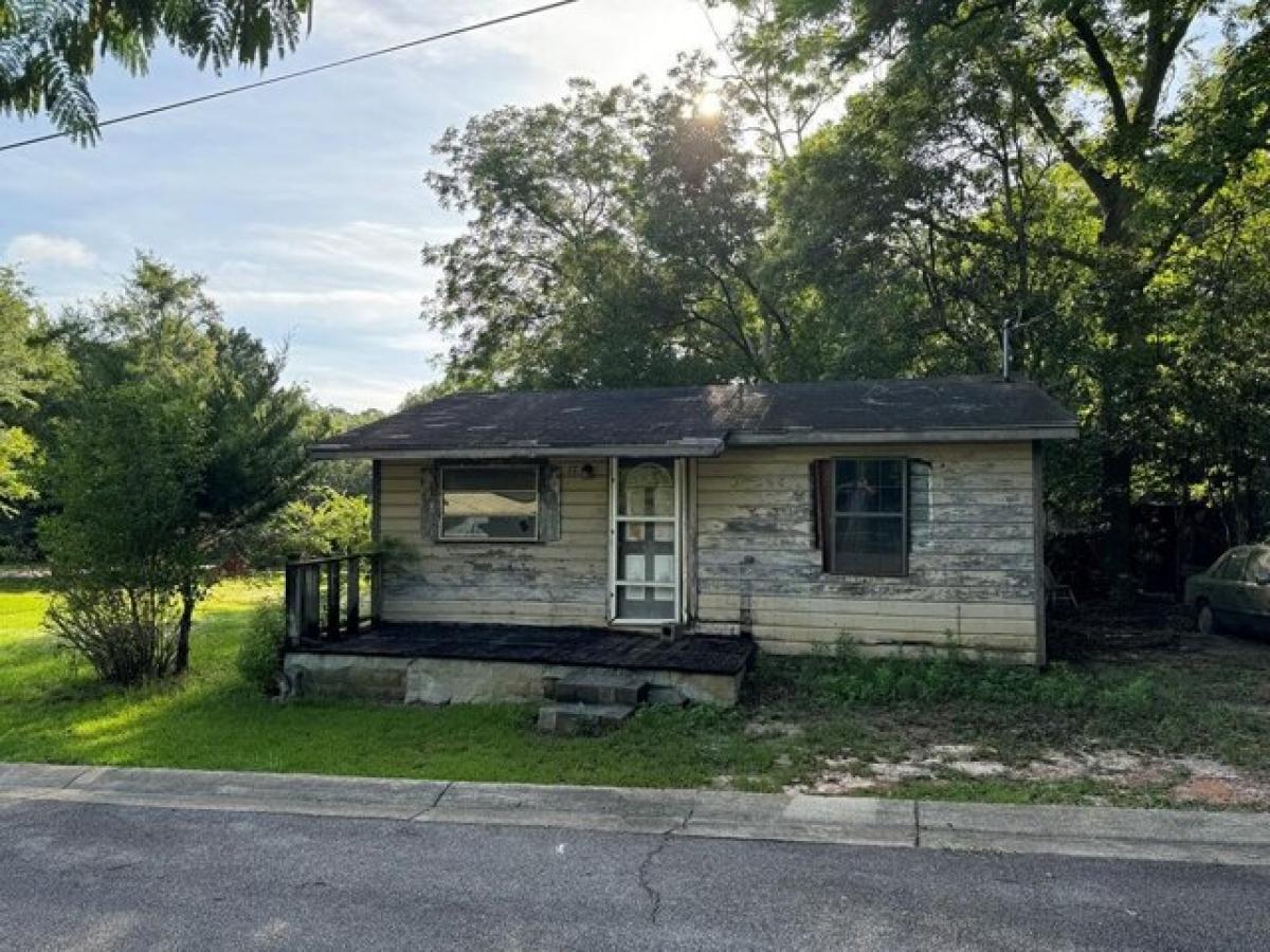 Picture of Home For Sale in Cairo, Georgia, United States