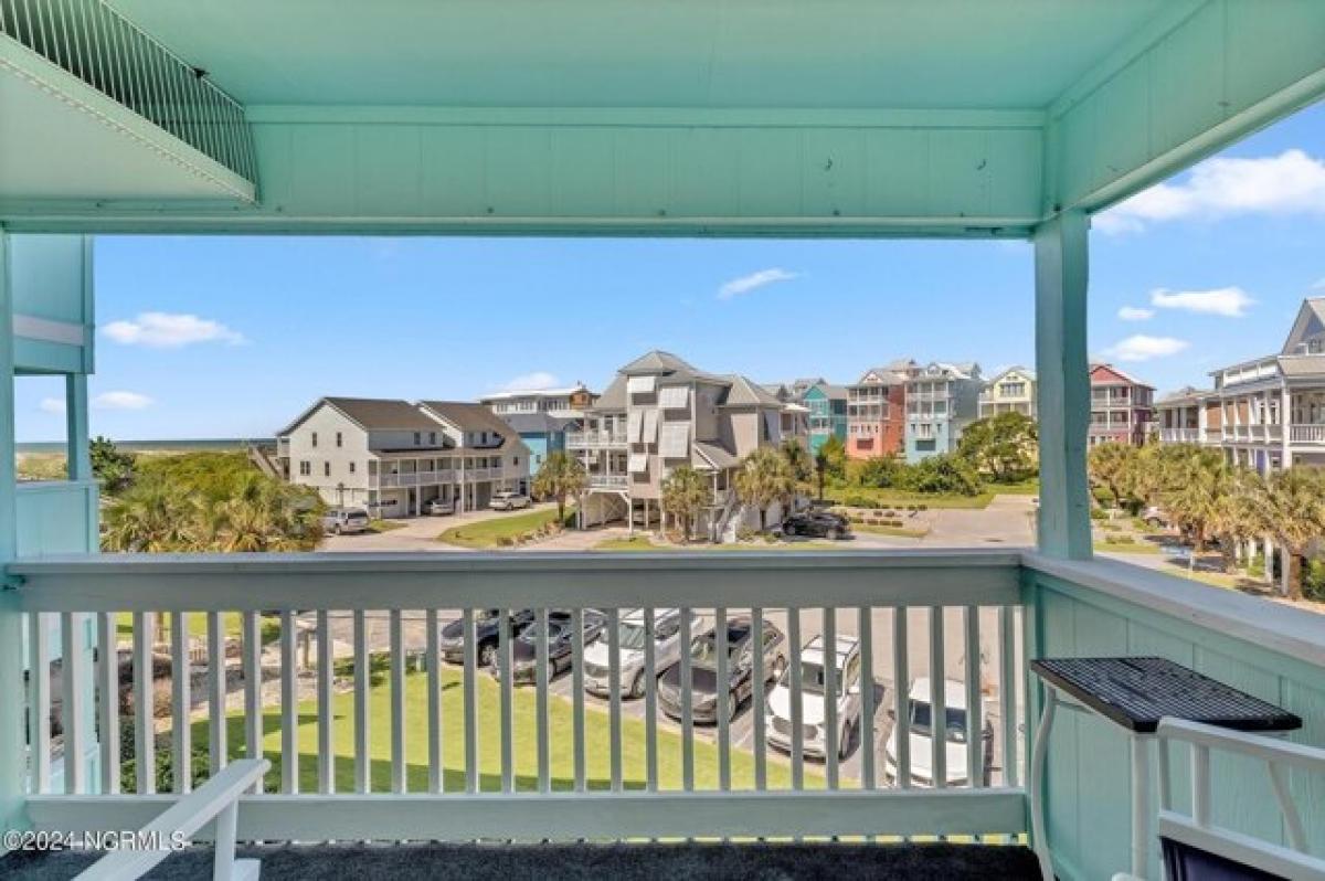 Picture of Home For Sale in Atlantic Beach, North Carolina, United States