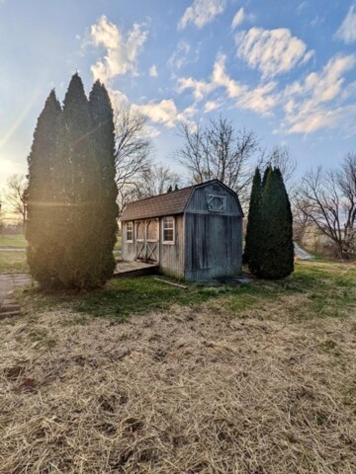 Picture of Home For Sale in Nebo, Kentucky, United States