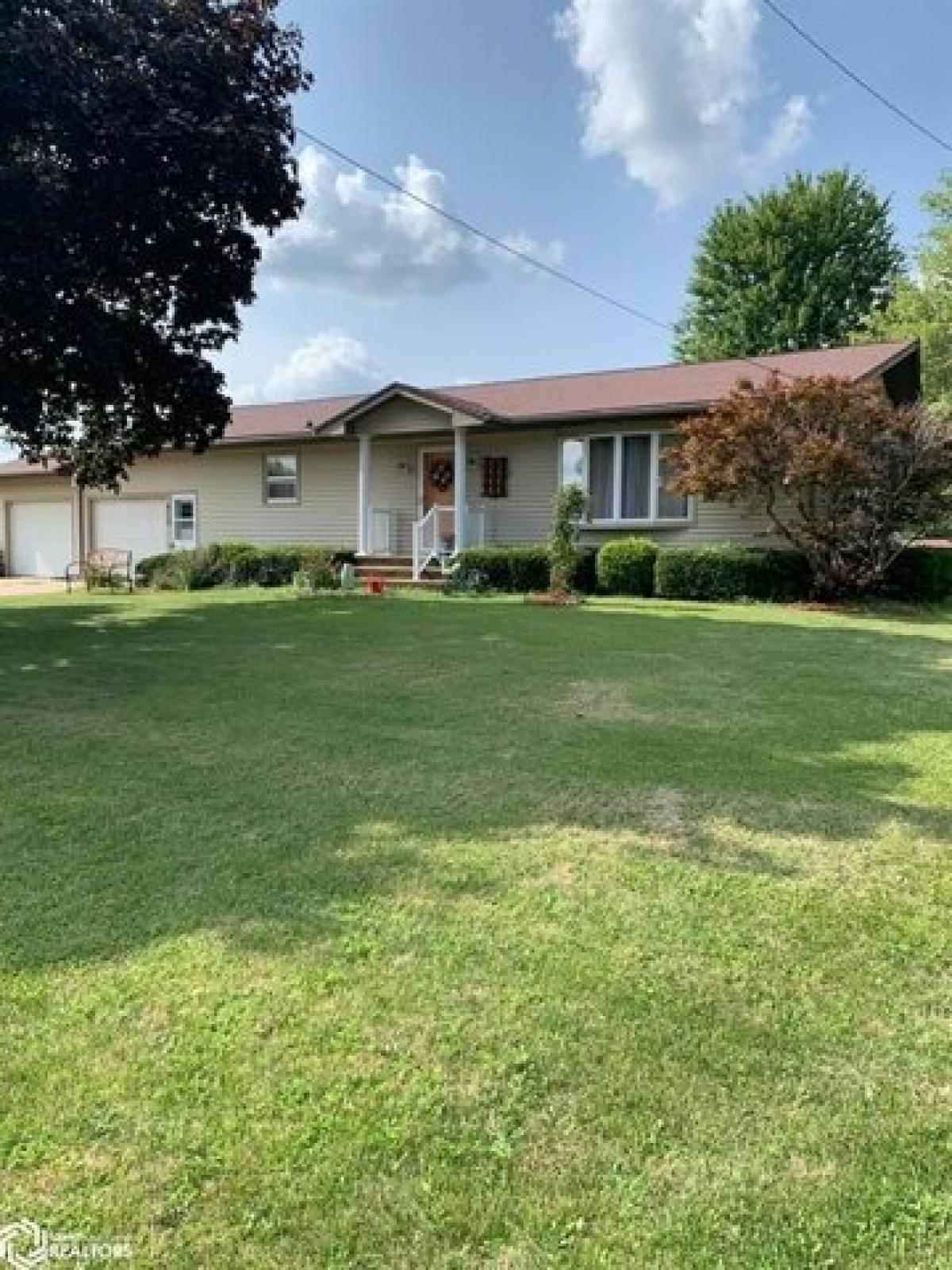 Picture of Home For Sale in Washington, Iowa, United States