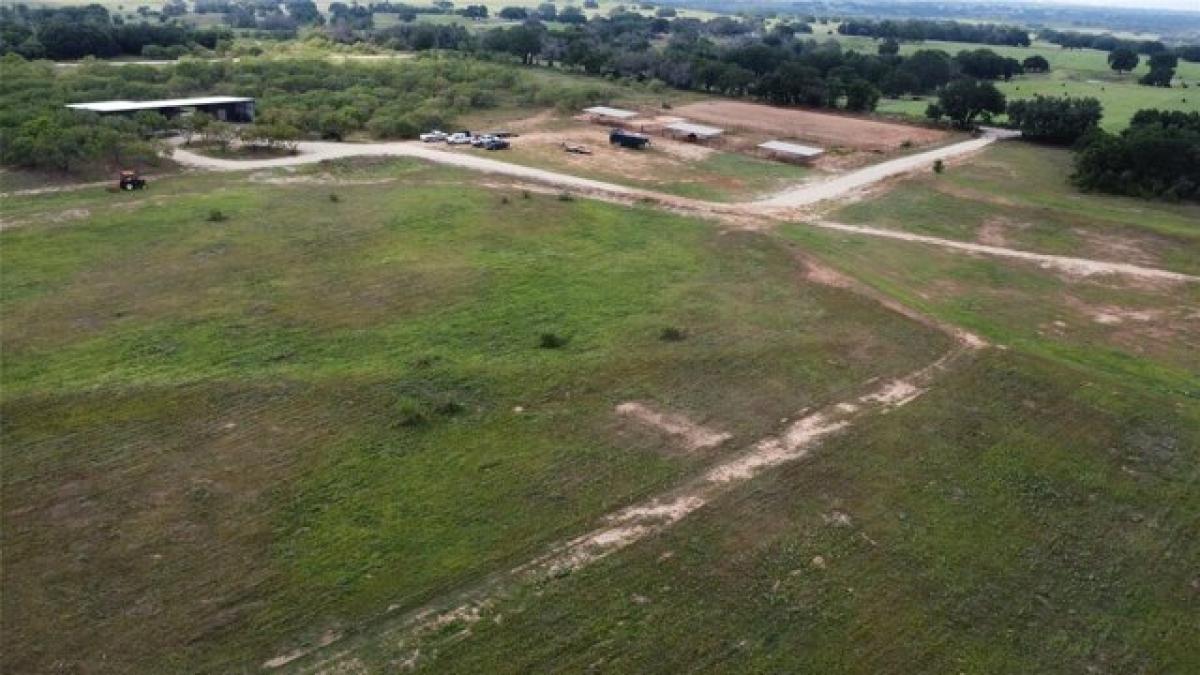 Picture of Home For Sale in Dublin, Texas, United States