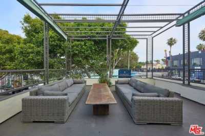 Home For Rent in Venice, California