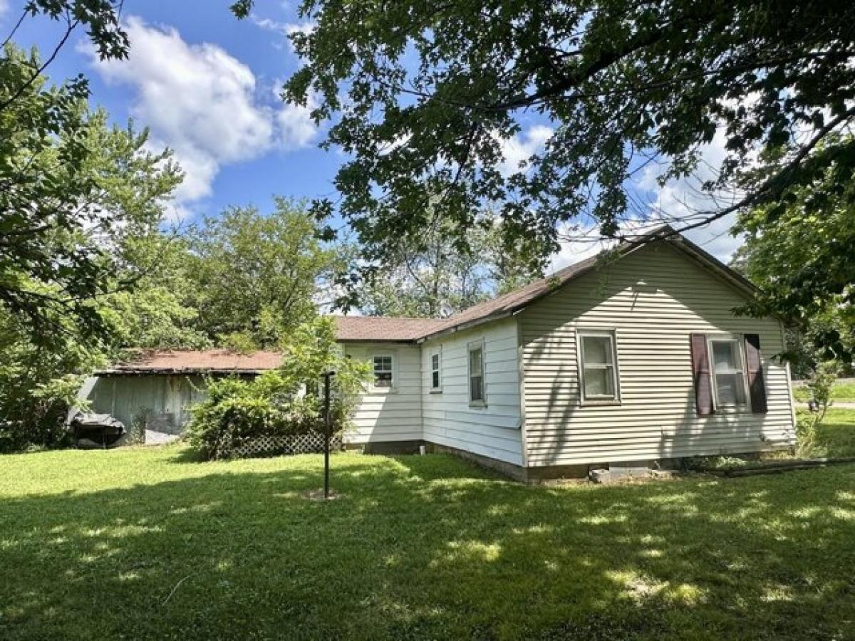 Picture of Home For Sale in Niangua, Missouri, United States