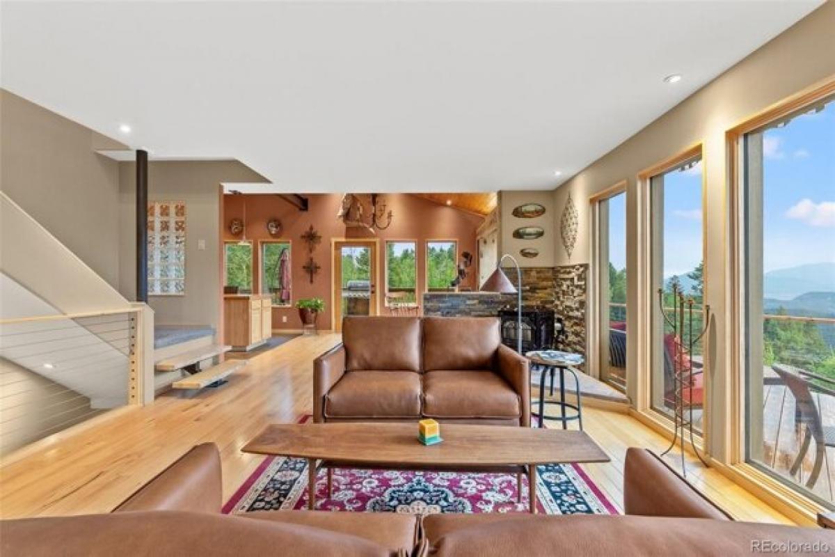 Picture of Home For Sale in Conifer, Colorado, United States