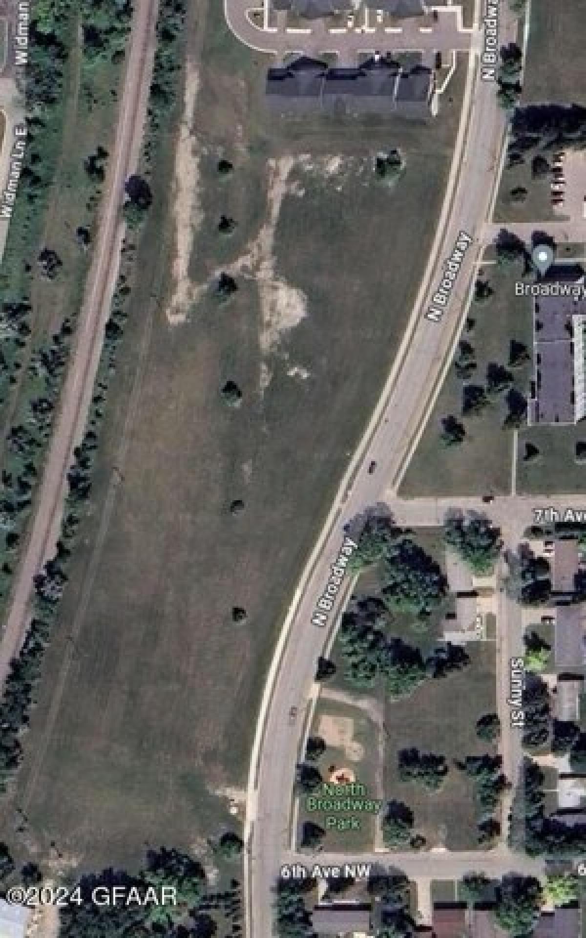 Picture of Residential Land For Sale in Crookston, Minnesota, United States