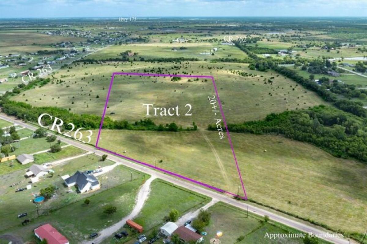 Picture of Residential Land For Sale in Crandall, Texas, United States