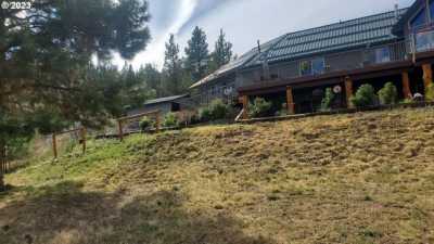 Home For Sale in Mount Vernon, Oregon