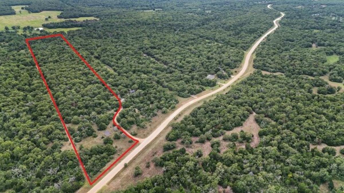 Picture of Residential Land For Sale in Rockdale, Texas, United States