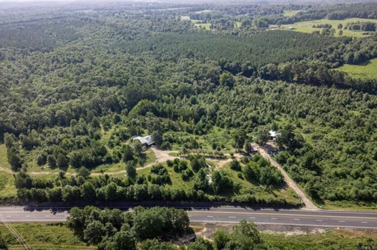 Picture of Home For Sale in Cove, Arkansas, United States