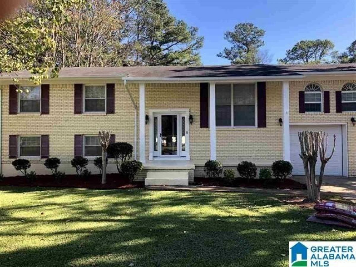 Picture of Home For Sale in Hueytown, Alabama, United States