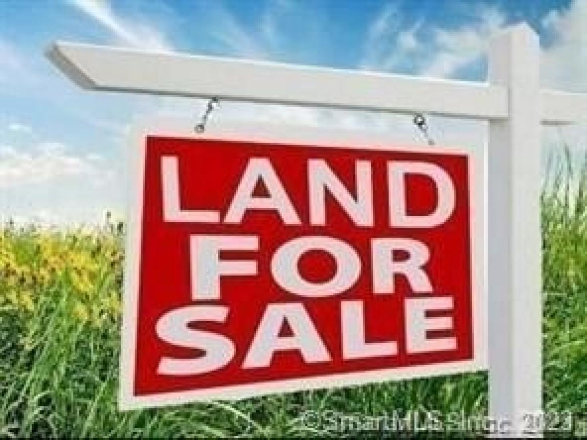 Picture of Residential Land For Sale in Montville, Connecticut, United States