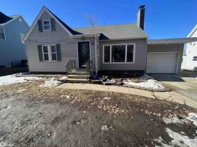 Home For Sale in Latimer, Iowa