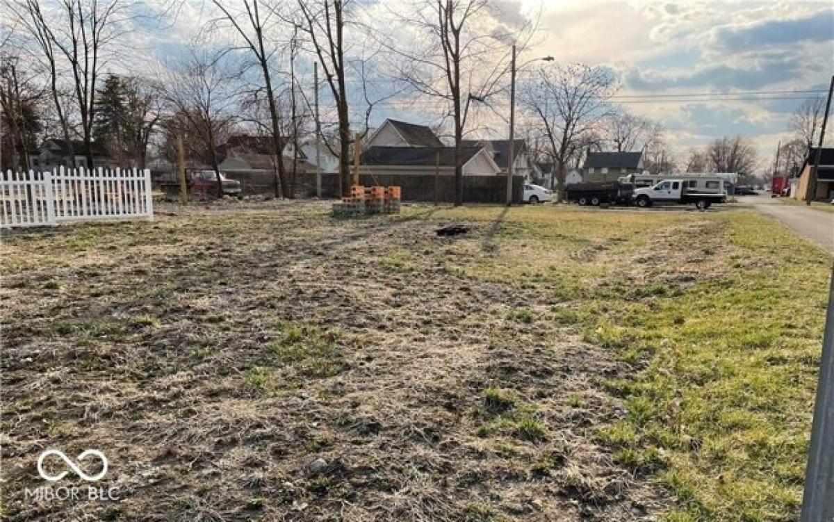 Picture of Residential Land For Sale in Anderson, Indiana, United States