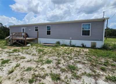 Home For Sale in Bronson, Florida