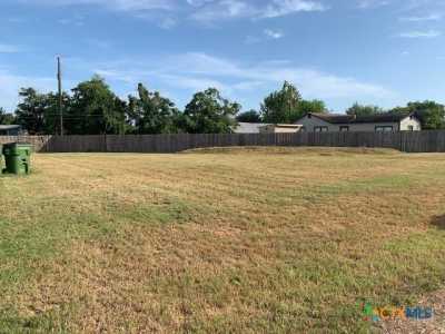 Residential Land For Sale in Gonzales, Texas